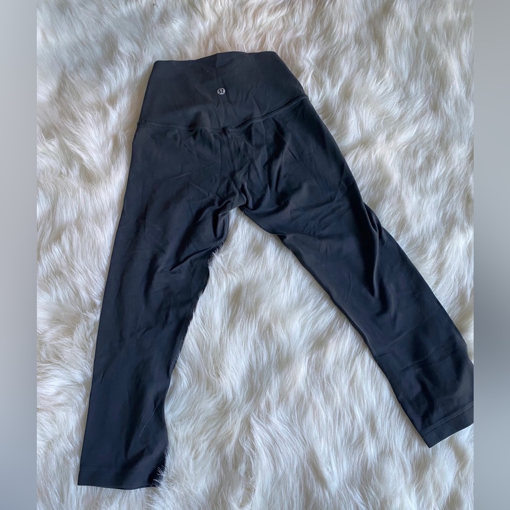 Lululemon - Picture 4 of 7